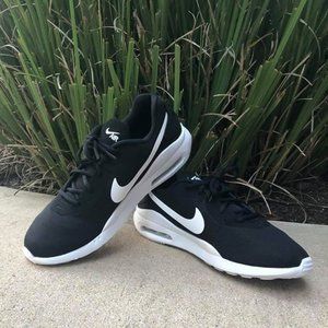 Nike Women's Air Max Oketo Shoes - sz 11